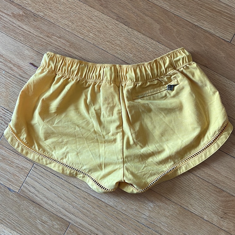 Prana Mariya Shorts - Picture 2 of 4